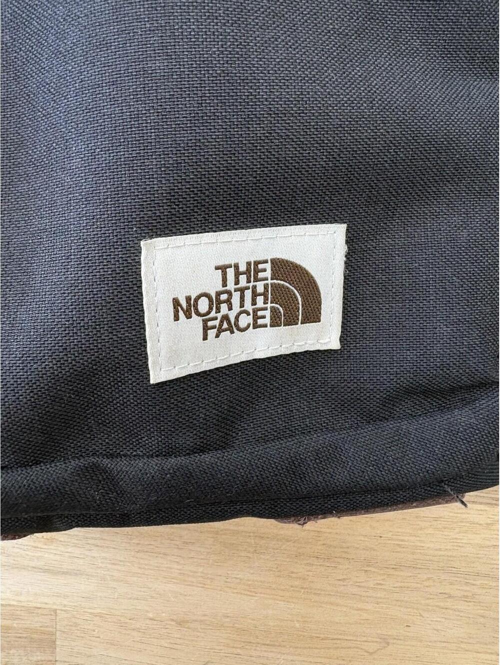 The North Face Unisex Crossbody Bag in Black Heather - Picture 6 of 8